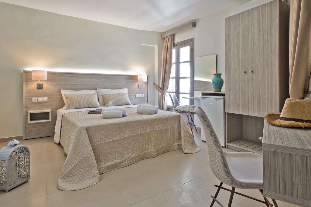 Nereus Luxurious Suites Karpathos Town  Exterior photo